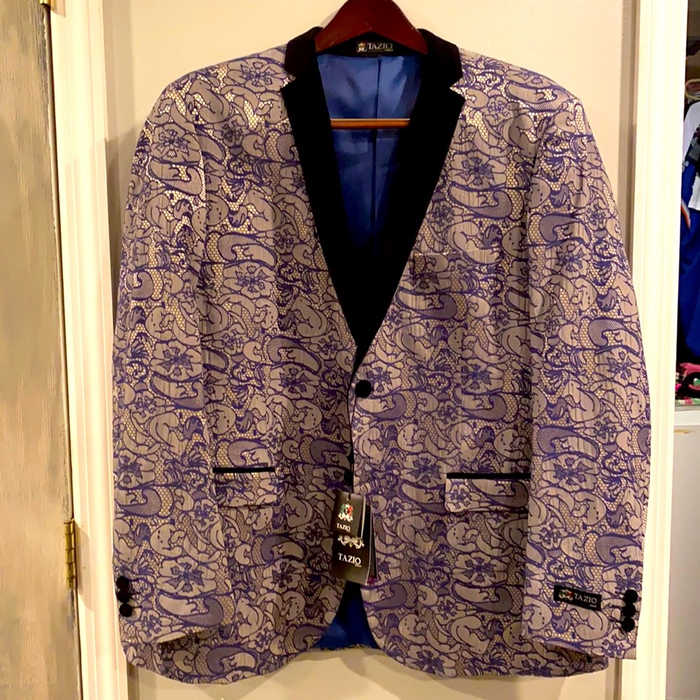Hand tailored TAZIO size L embroidered Blazer NWT
